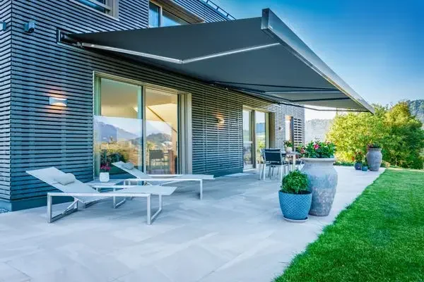 Auvent extérieur personnalisé  - Smart Garden Umbrella avis et prix